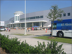 Photo of the GM heavy hybrid bus.