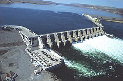 Photo of the Wanapum Dam.